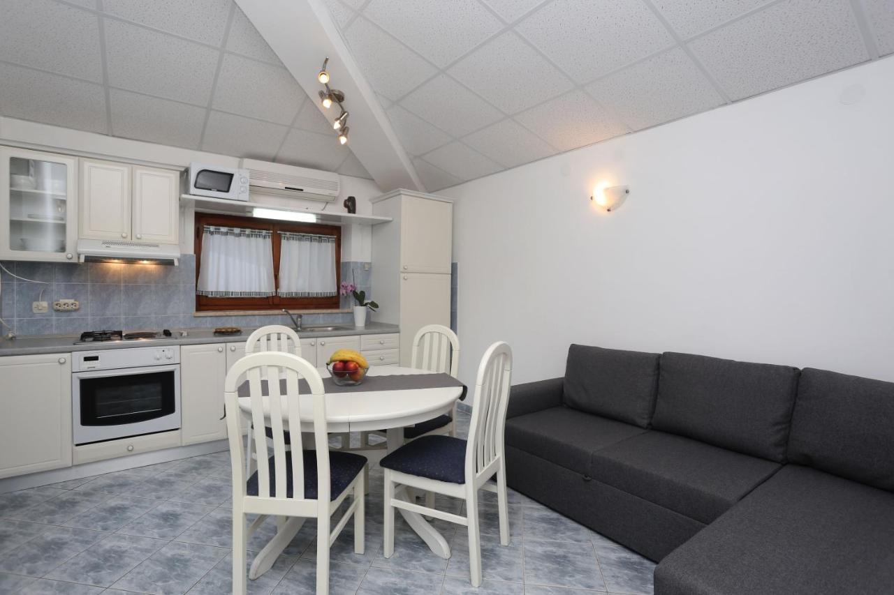 Apartments Creska 629 Rabac Exterior foto