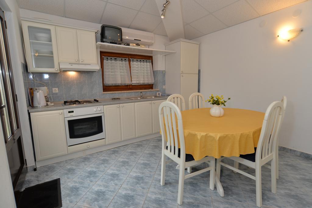 Apartments Creska 629 Rabac Exterior foto