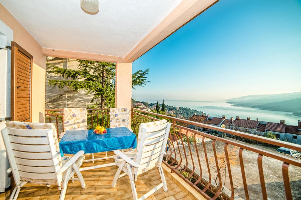 Apartments Creska 629 Rabac Exterior foto