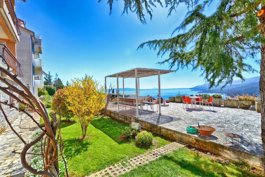 Apartments Creska 629 Rabac Exterior foto